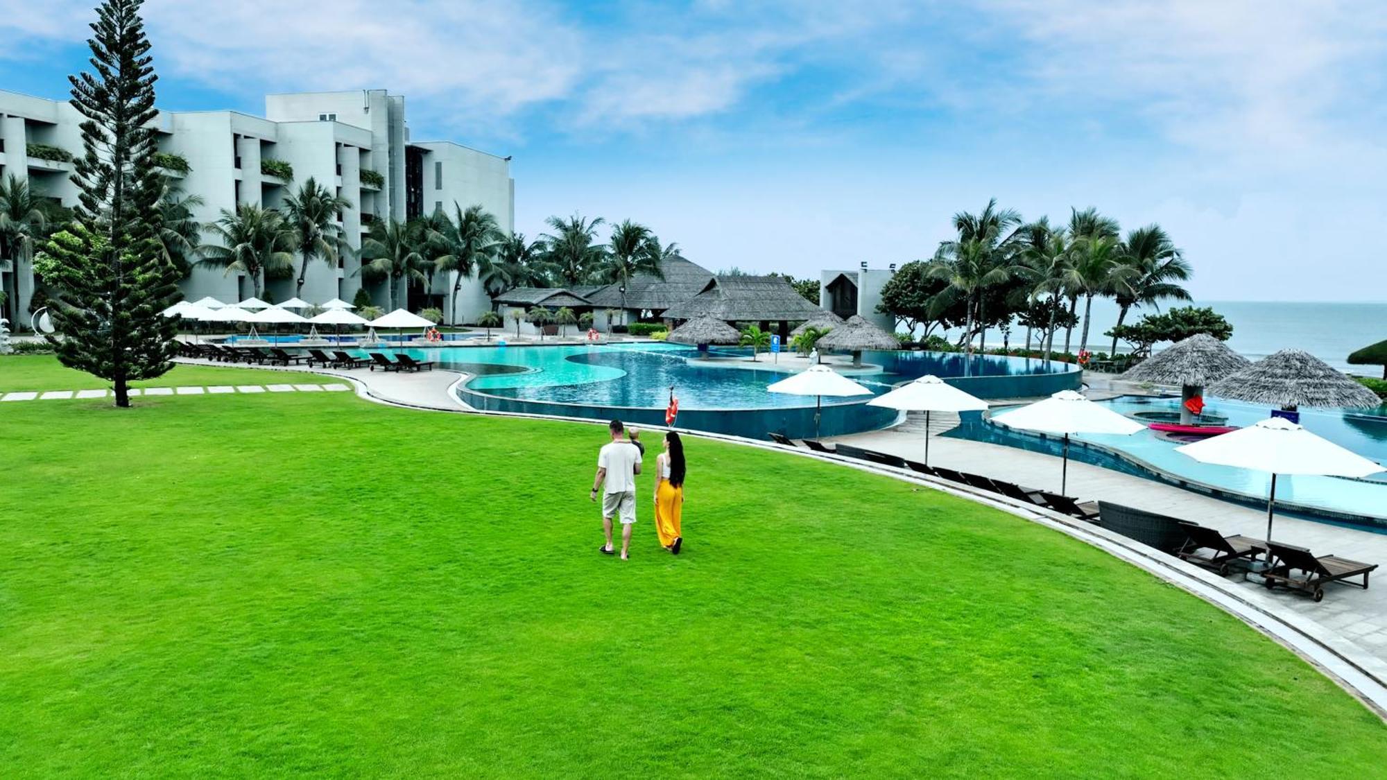 Vietsovpetro Ho Tram Beach Resort & Spa Экстерьер фото